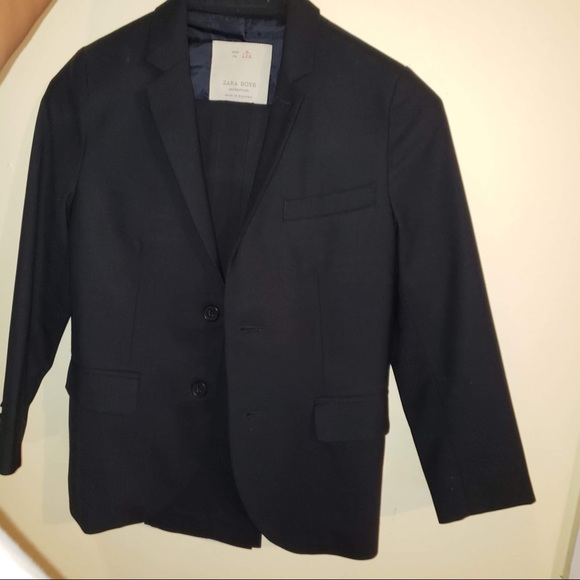 8 year old navy suit - Picture 3 of 8